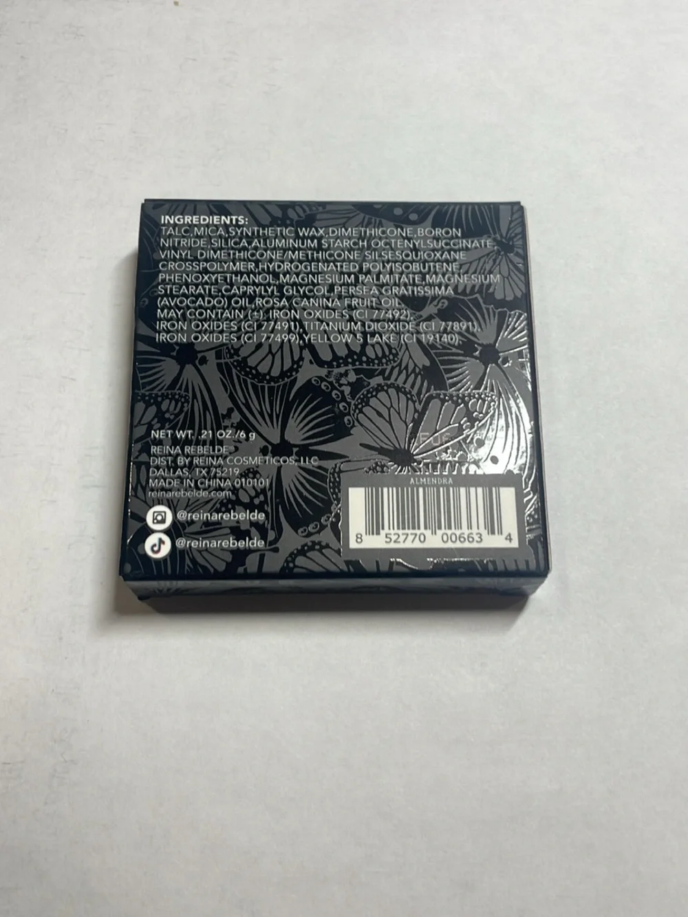 Reina rebelde On Your Face Finishing Powder